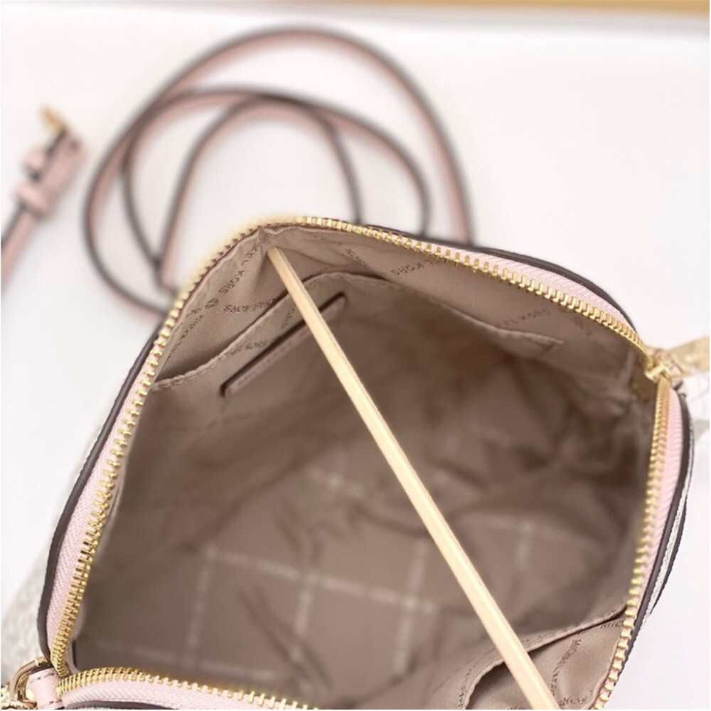 Michael Kors Dome Crossbody Vanilla Pink - Picture 7 of 11
